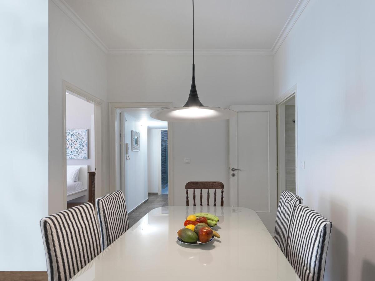 Gorgeous Center Apartment Athena Bagian luar foto